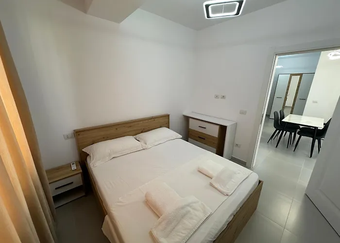 Iona 3 Golem (Tirana)