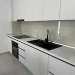 Iona 3 شقة