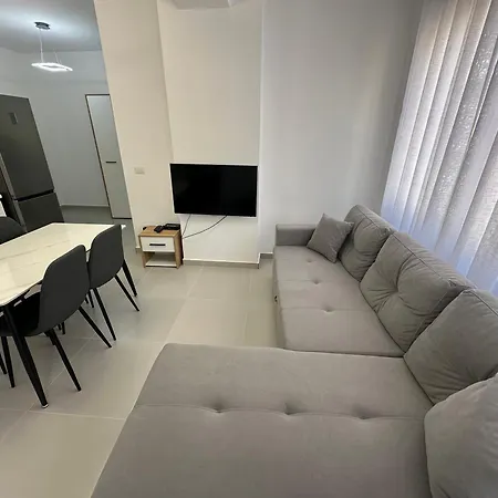 Iona 3 شقة