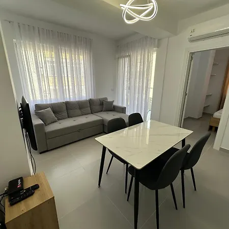 Iona 3 Apartmán Golem (Tirana)