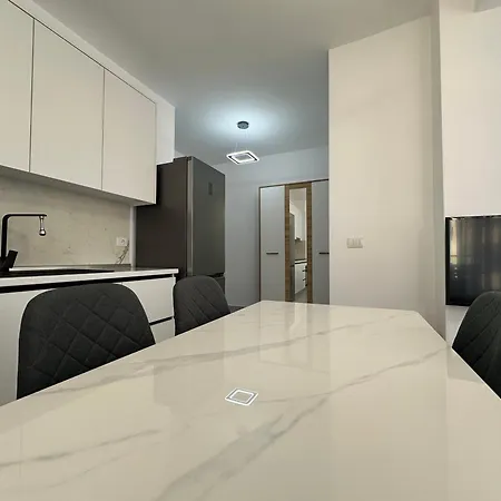 Apartmán Iona 3 *